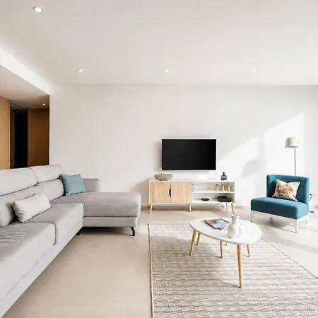 Διαμέρισμα Marina View Luxury 2br *